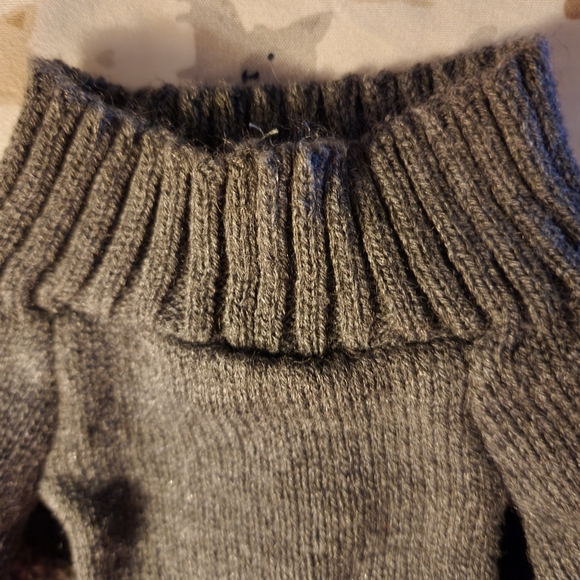 Pet sweater size small by Vibrant Life - Picture 5 of 11